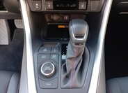 Toyota RAV4 SUV / Terénní 2,5 l 136 kw