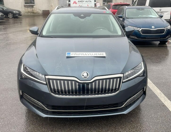 Škoda Superb 1