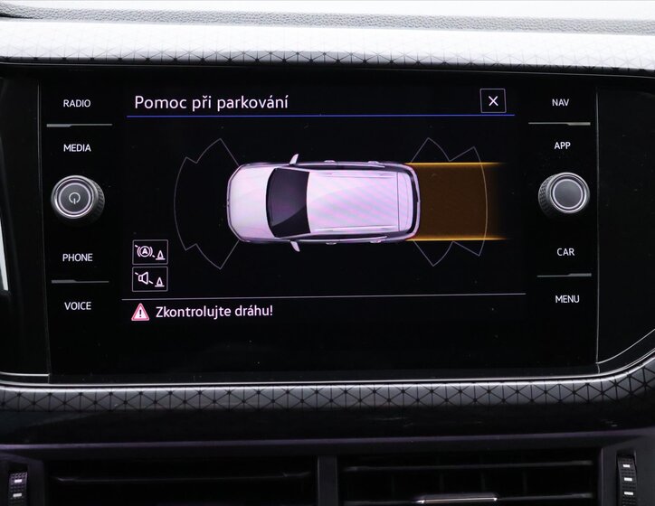 Volkswagen T-Cross 18