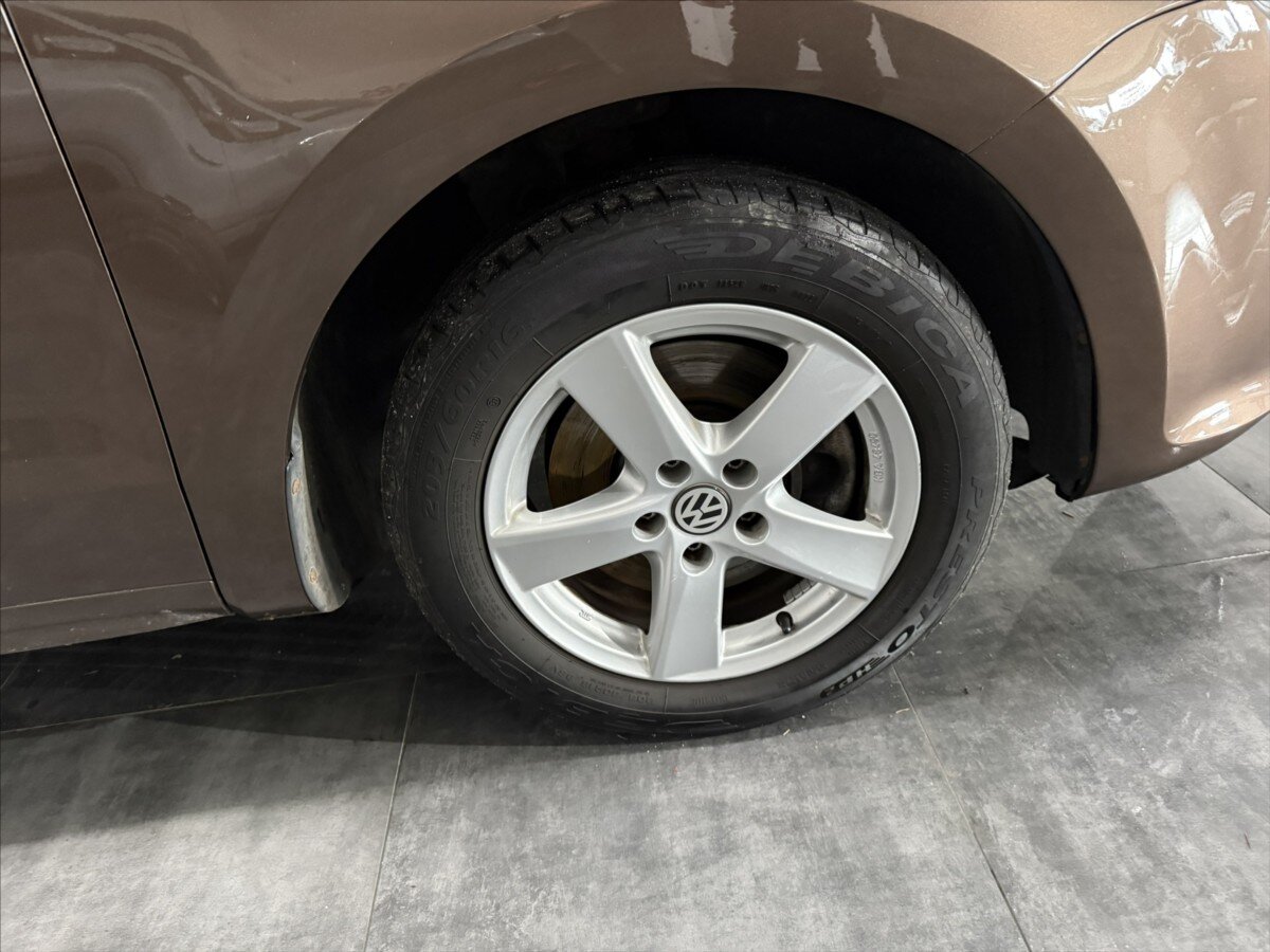 Volkswagen Sharan MPV 2,0 l 103 kw