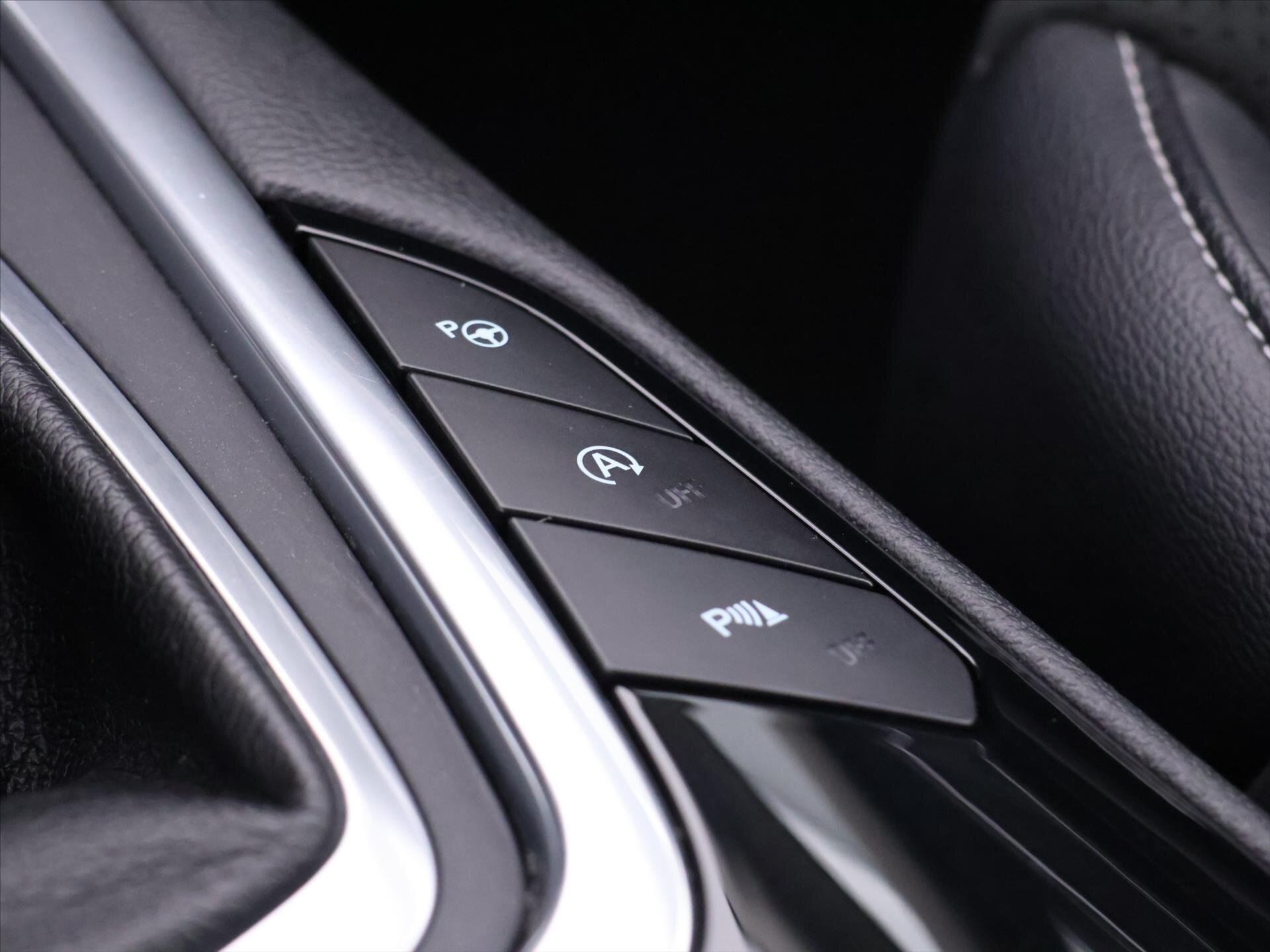 Ford S-MAX MPV 2,0 l 132 kw