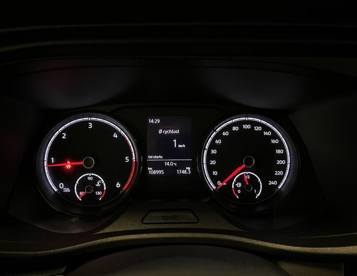 Volkswagen Transporter 12