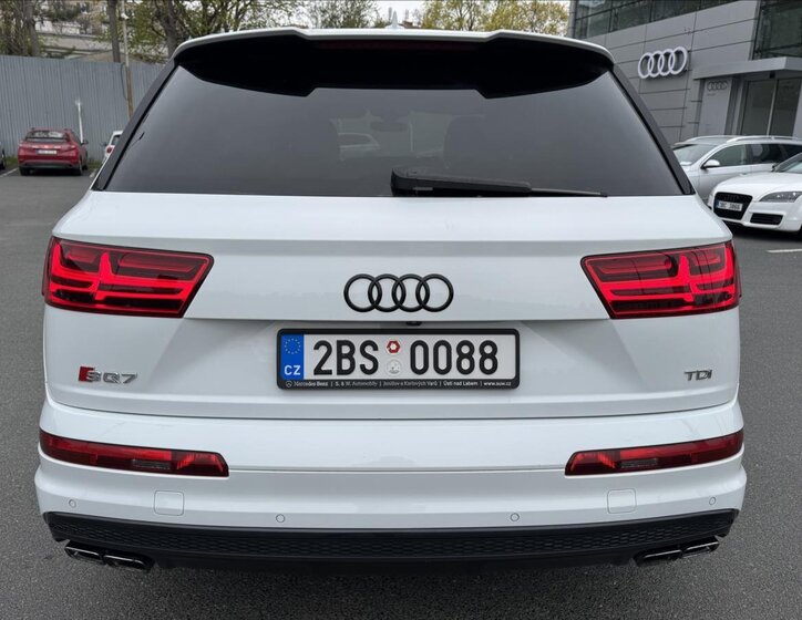Audi SQ7 SUV / Terénní 4,0 l 320 kw