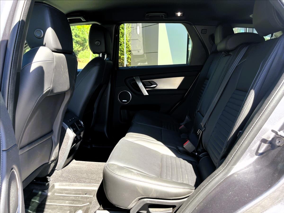Land Rover Discovery Sport SUV / Terénní 2,0 l 150 kw