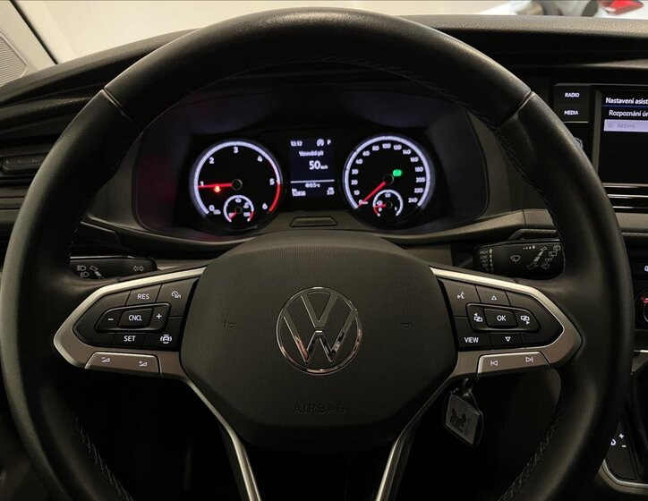 Volkswagen Transporter 12