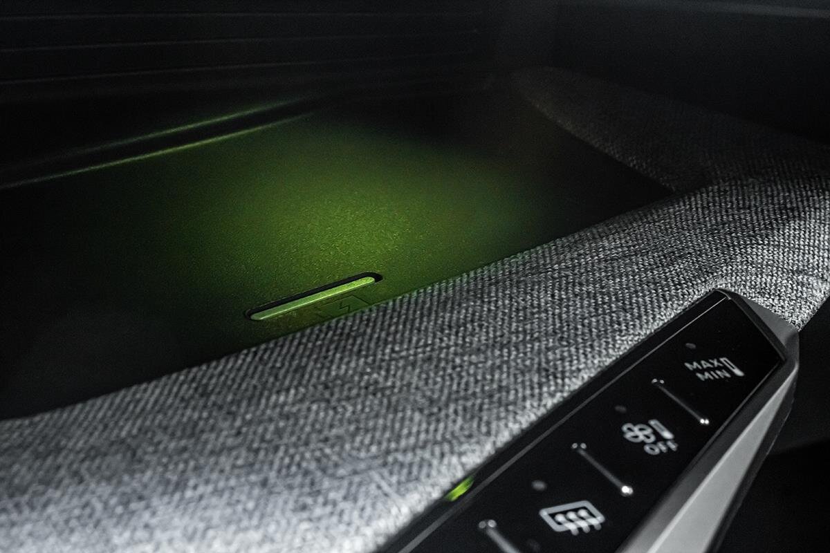 Peugeot 5008 SUV / Terénní 1,2 l 107 kw