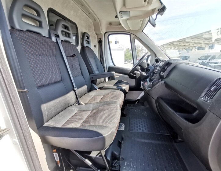 Peugeot Boxer Ostatní 2,2 l 110 kw