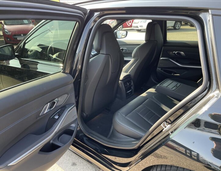 BMW Řada 3 Kombi 2,0 l 215 kw