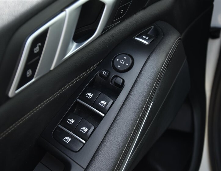 BMW X5 SUV / Terénní 3,0 l 195 kw