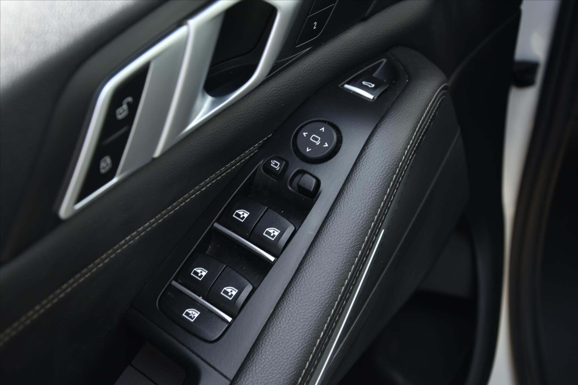 BMW X5 SUV / Terénní 3,0 l 195 kw