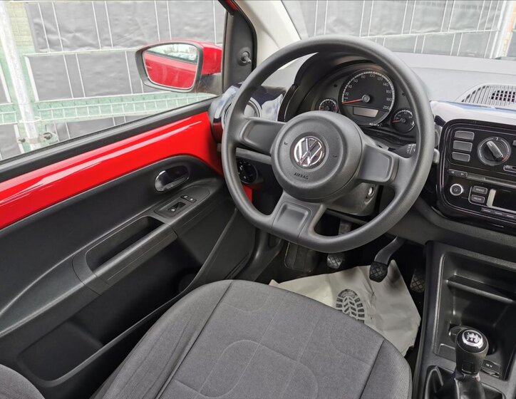 Volkswagen up! Hatchback 999,0 44 kw