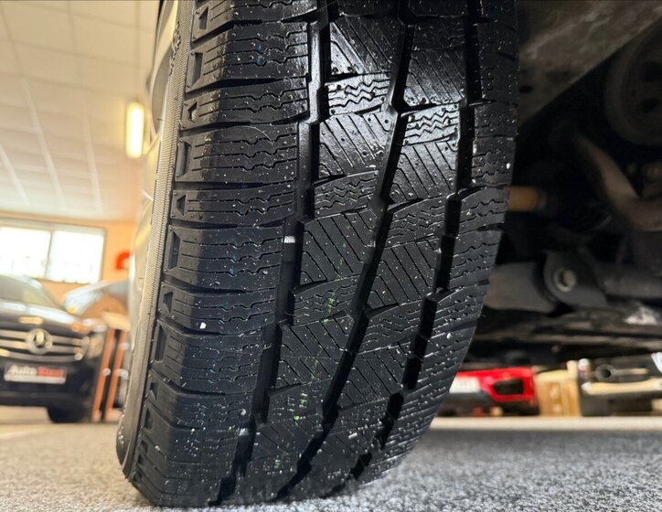 Ford Transit Custom Kombi 2,0 l 96 kw