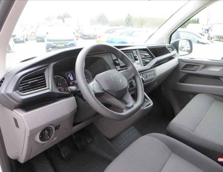 Volkswagen Transporter Kombi 2,0 l 110 kw