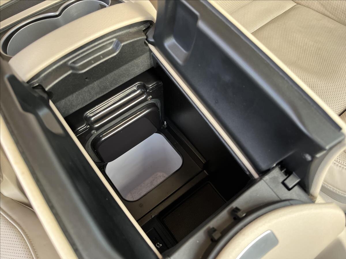 Mercedes-Benz Třídy V MPV 2,0 l 174 kw