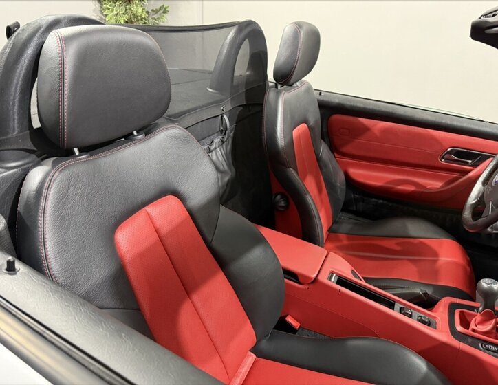 Mercedes-Benz SLK 18