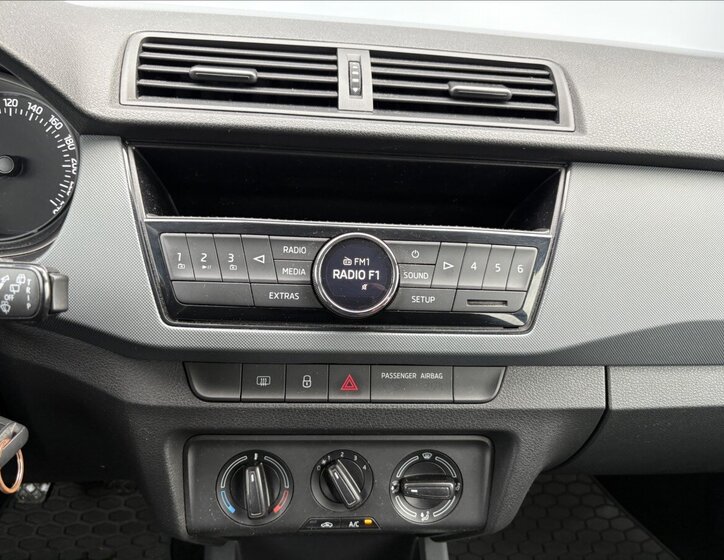 Škoda Fabia Hatchback 999,0 44 kw