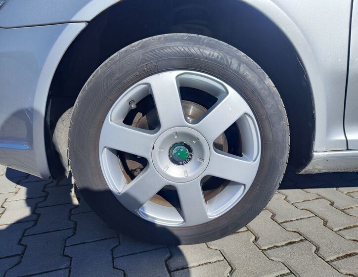 Škoda Octavia Kombi 1,6 l 77 kw