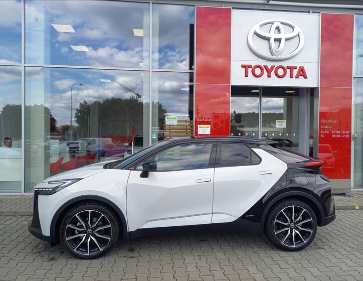 Toyota C-HR 3