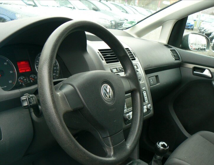 Volkswagen Touran MPV 1,9 l 77 kw