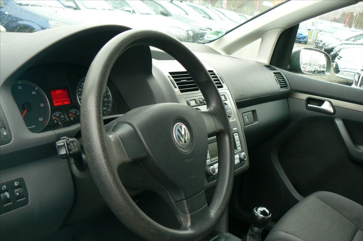 Volkswagen Touran MPV 1,9 l 77 kw