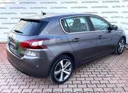 Peugeot 308 5