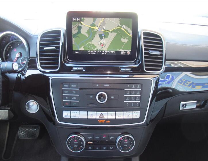 Mercedes-Benz GLE 10