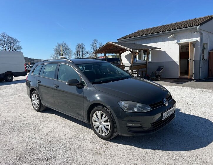 Volkswagen Golf Kombi 1,6 l 77 kw