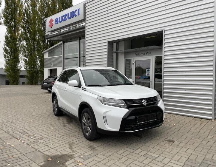 Suzuki Vitara SUV 1,4 l 81 kw