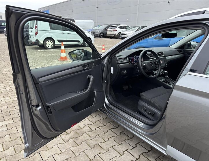 Škoda Superb Kombi 2,0 l 110 kw