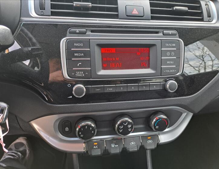 KIA Rio 20