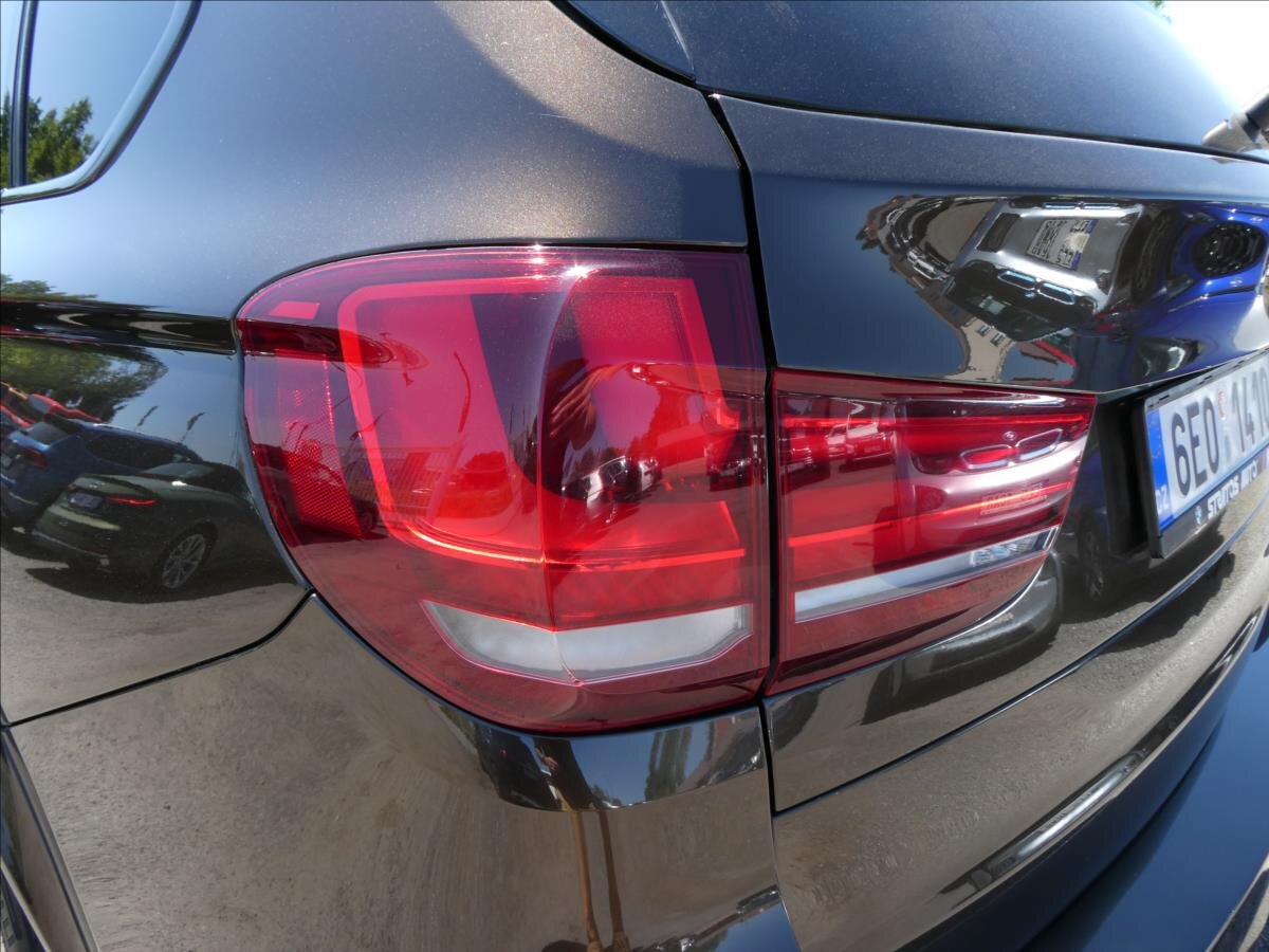 BMW X5 SUV 3,0 l 280 kw