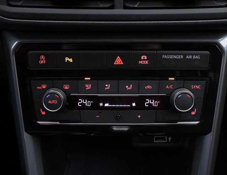 Volkswagen T-Cross SUV / Terénní 999,0 85 kw