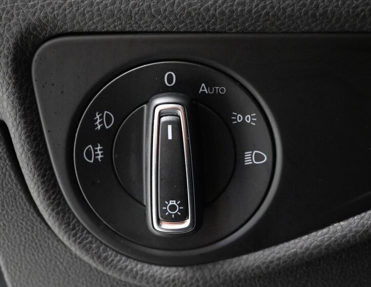 Volkswagen Touran MPV 2,0 l 110 kw