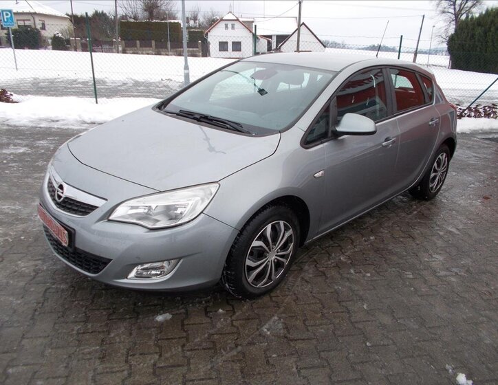 Opel Astra 4