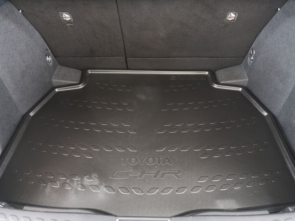 Toyota C-HR SUV / Terénní 1,8 l 72 kw