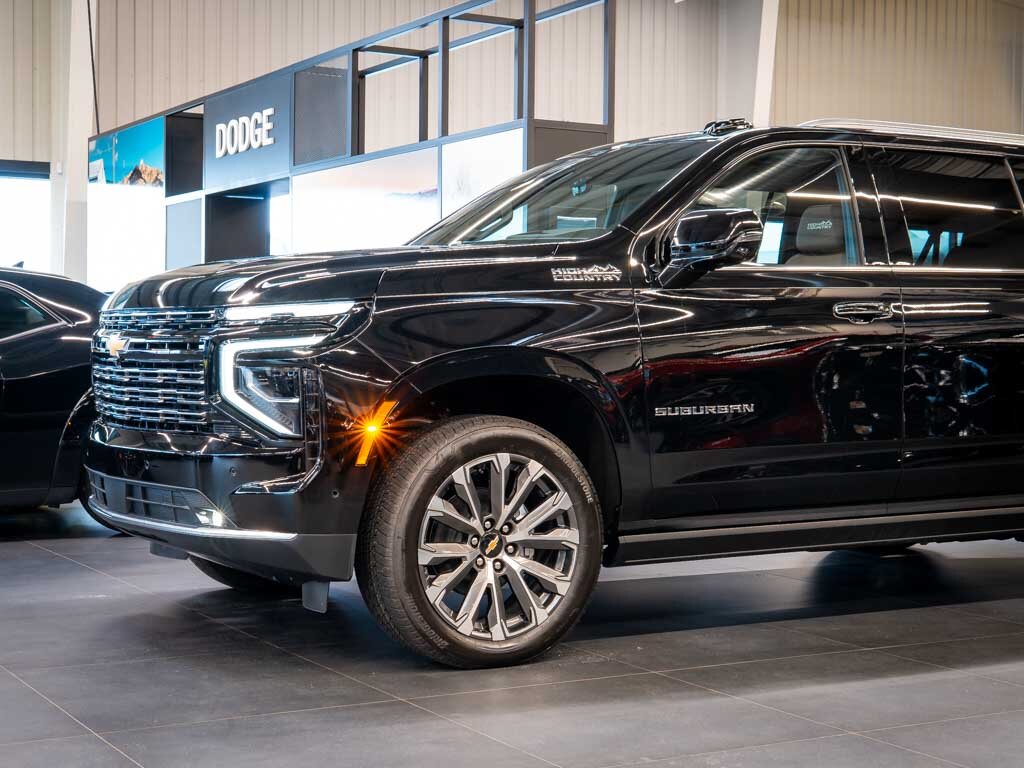 Chevrolet Suburban SUV 6,2 l 313 kw