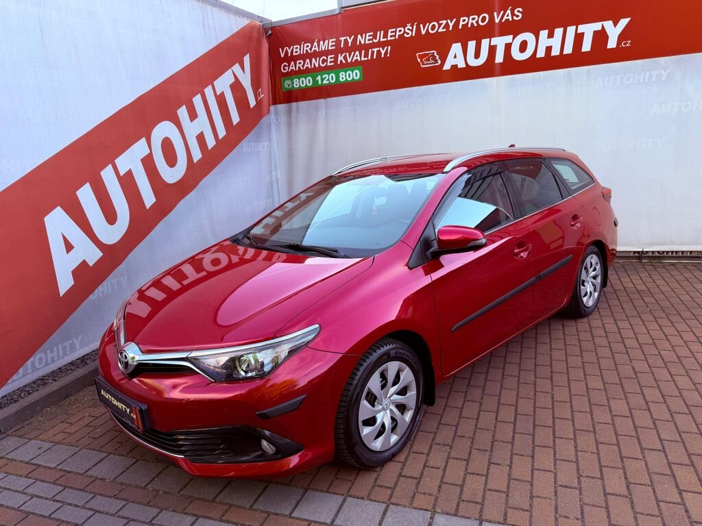 Toyota Auris Kombi 1,2 l 86 kw