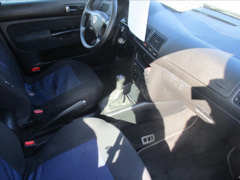 Volkswagen Golf Hatchback 1,6 l 77 kw