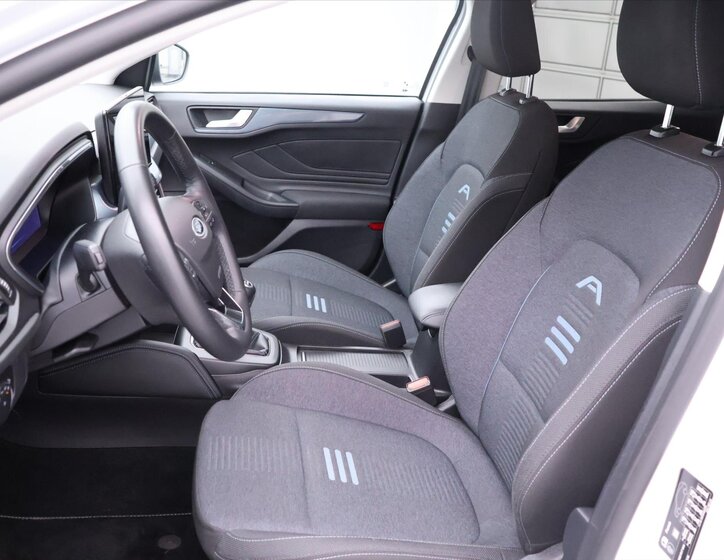 Ford Focus Kombi 999,0 114 kw