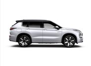 Mitsubishi Outlander SUV 2,4 l 225 kw