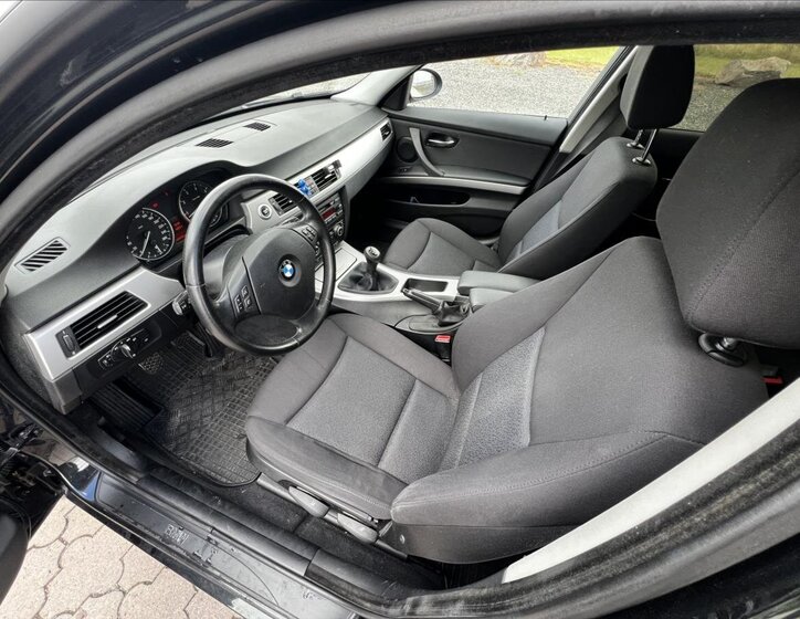 BMW Řada 3 16