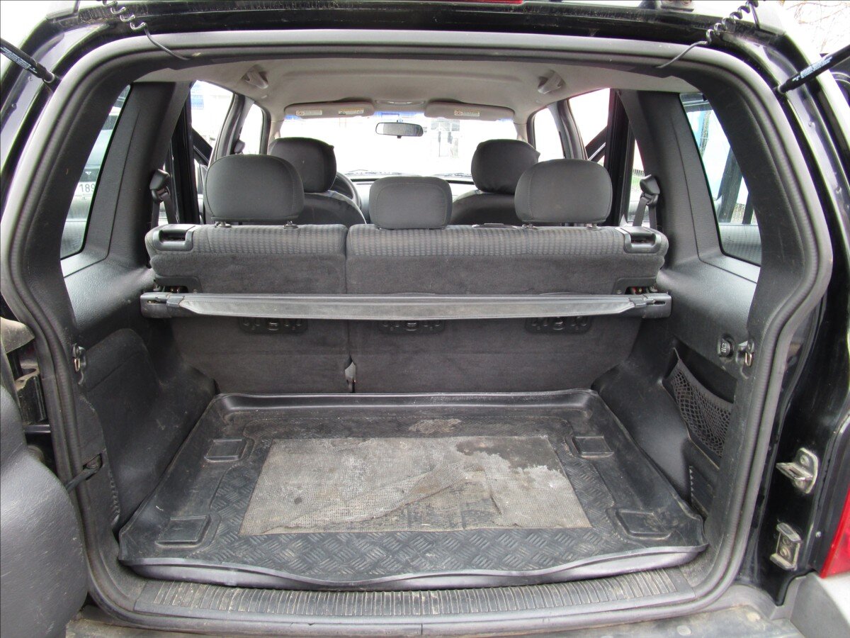 Jeep Cherokee Kombi 2,5 l 105 kw