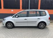 Volkswagen Touran 8