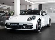 Porsche Panamera 1