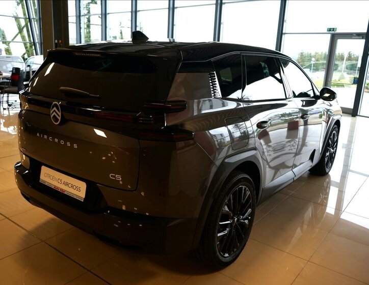 Citroën C5 Aircross SUV / Terénní 1,6 l 143 kw