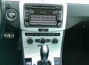 Volkswagen Passat 12