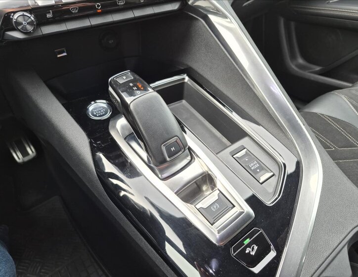 Peugeot 5008 MPV 1,6 l 133 kw