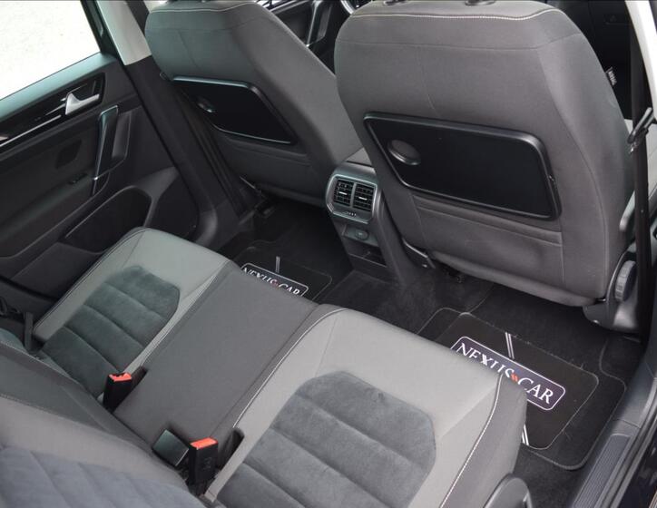 Volkswagen Golf Sportsvan 21