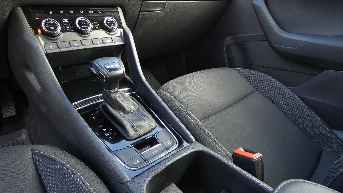 Škoda Karoq SUV / Terénní 1,5 l 110 kw