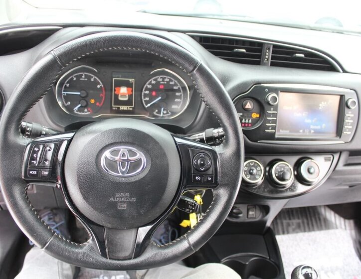 Toyota Yaris Hatchback 1,5 l 82 kw